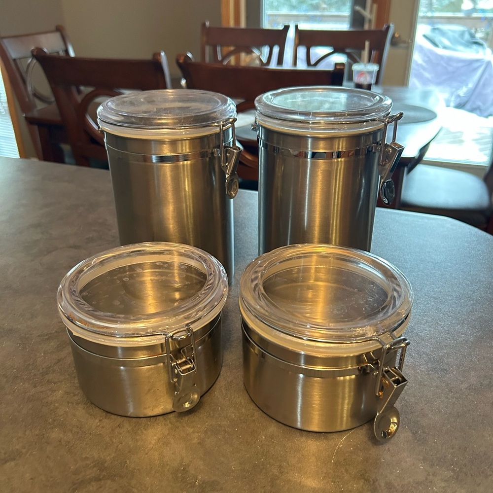 Stainless steel containers